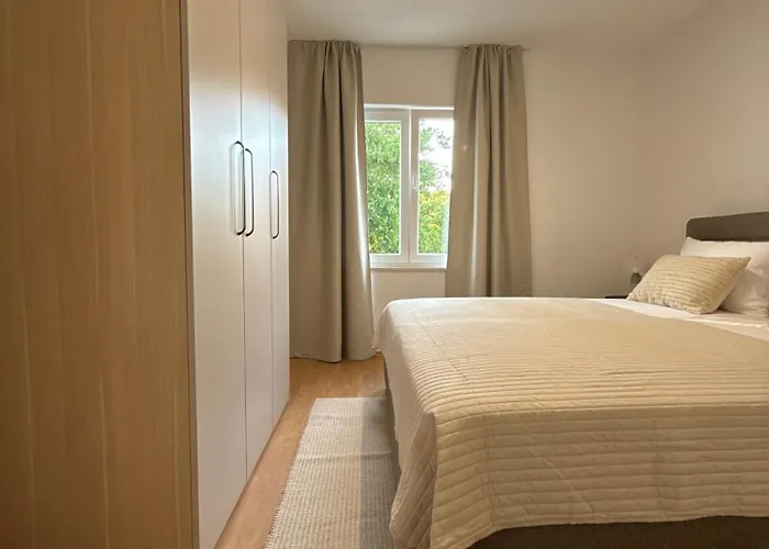 דירה Mulberry ביוגראד נה מורו