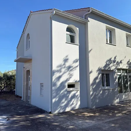 Daire Mulberry Biograd Na Moru